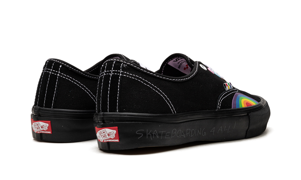 Skate Authentic "Pride" VN0A5FC8BML