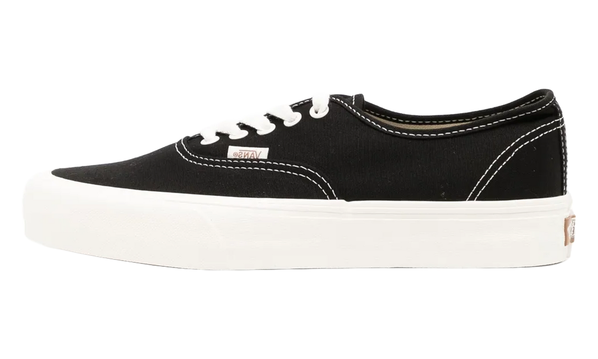 Authentic VR3 Shoe "Black / Marshmallow" VN0005UD1KP