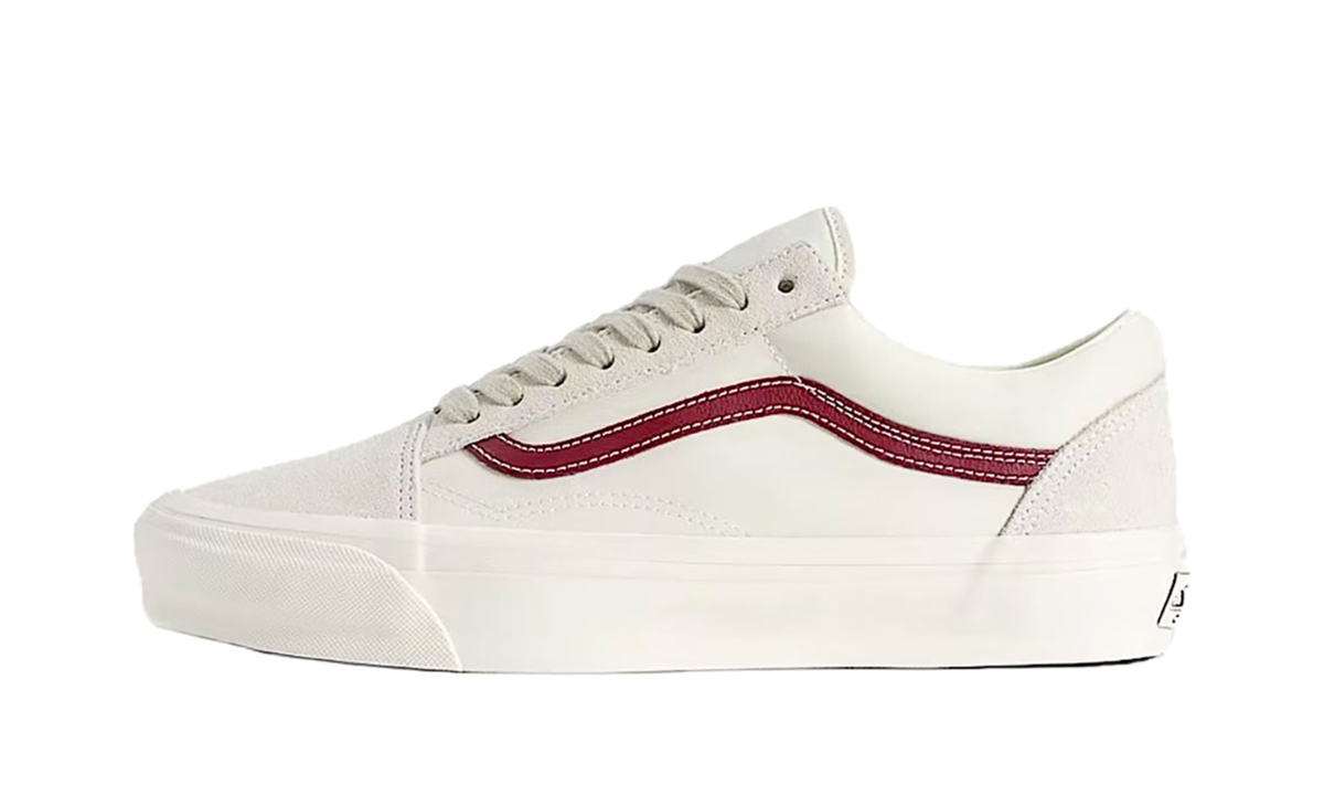 LX Old Skool "Cream / Burgundy" VN000D9JC9F
