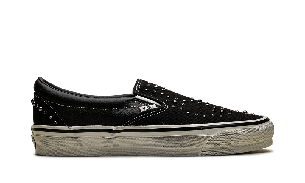 LX Classic Slip-On 98 "Pearlized Pack Blackout" VN000D9PBKA