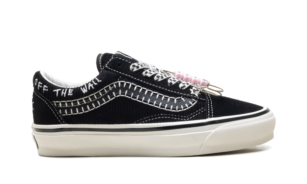 Premium Old Skool "Charms" VN000EGYBPR