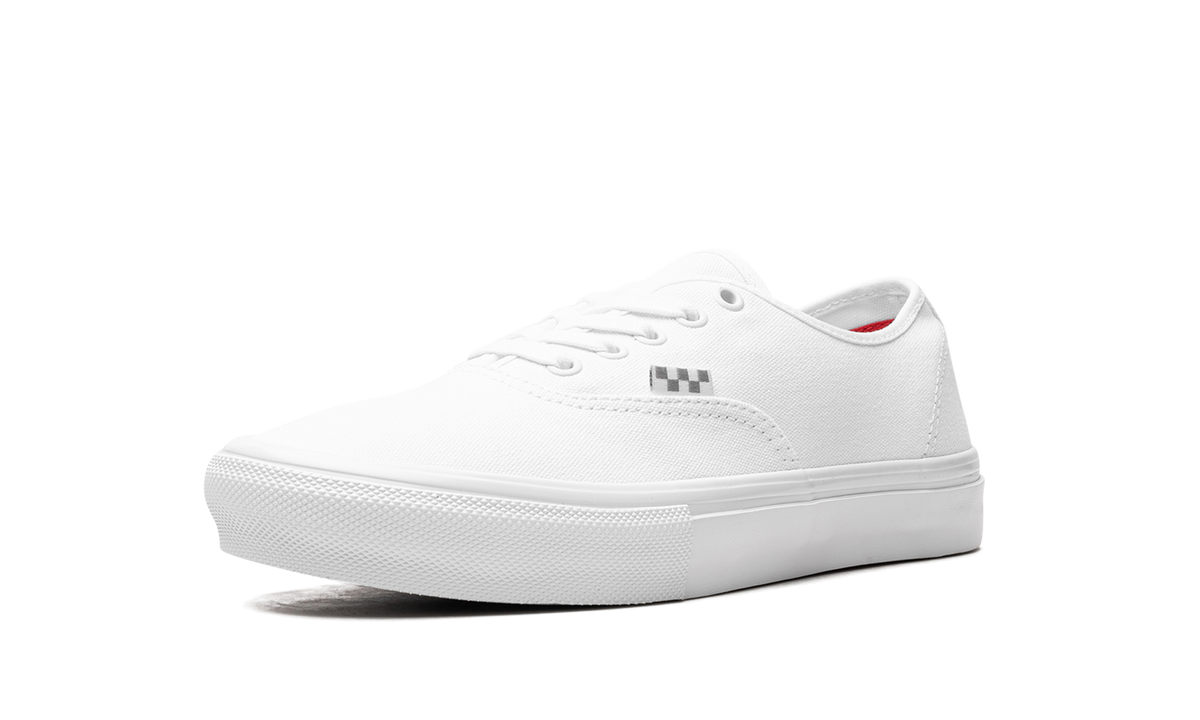 Skate Authentic "True White" VN0A5FC8W00