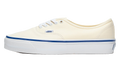 LX Authentic Reissue 44 "Off White / White" VN000CQAOFW