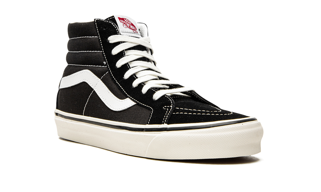 Sk8-Hi 38 DX "Black / White" VN0A38GFPXC